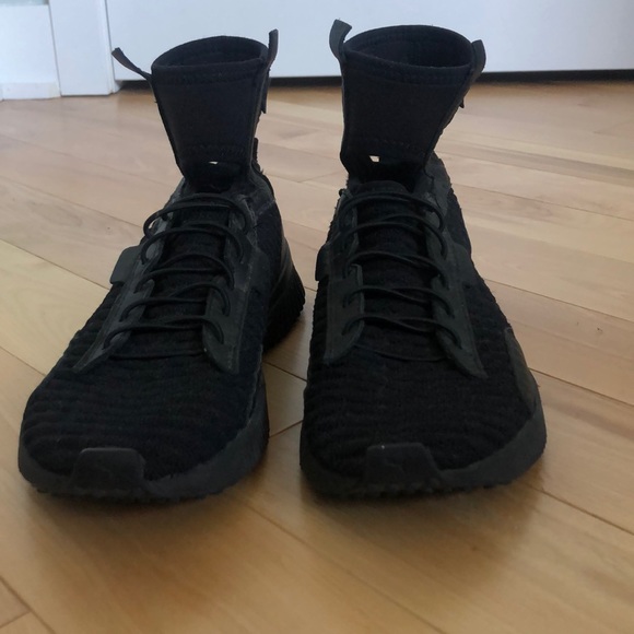 barely worn pumas fenty by rihanna - Picture 4 of 4